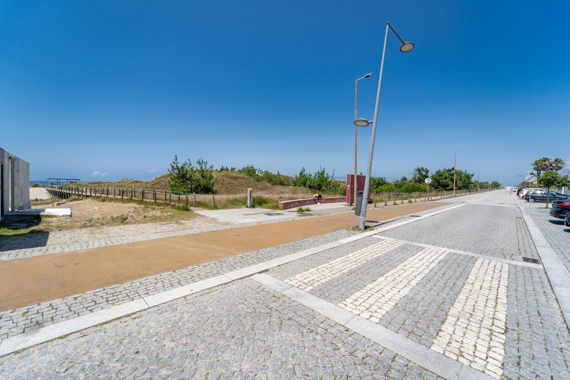 Beach Flat By House And People Viana do Castelo Exterior foto
